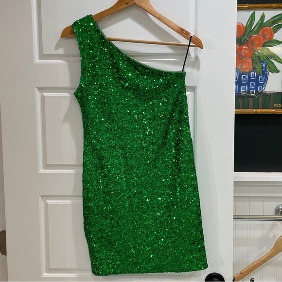 REVOLVE Backstage Original Sin One Shoulder Sequin Dress Emerald Green Small - Picture 1 of 8